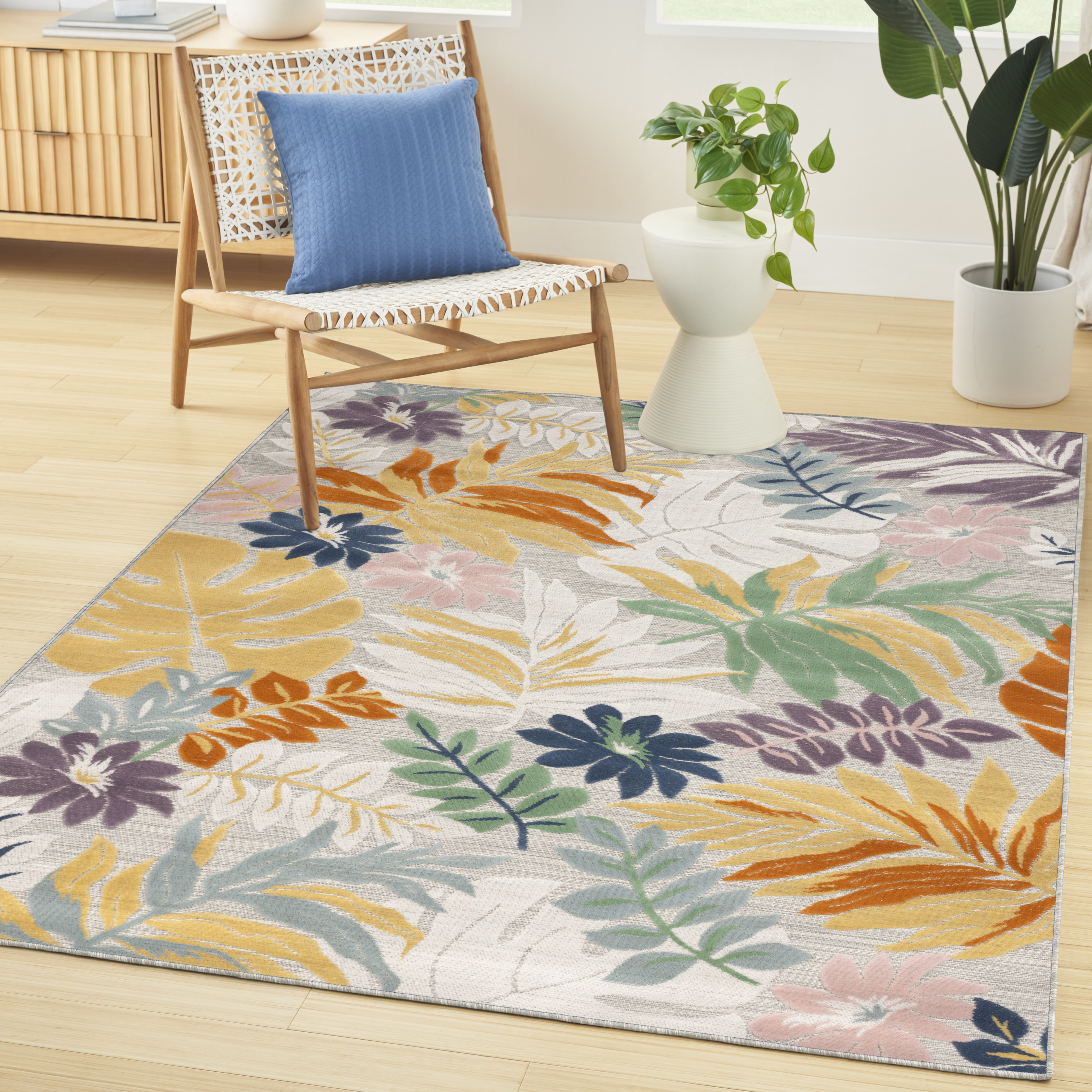 Nourison Suncoast 5'3" x 7'3" Multicolor Tropical Rug