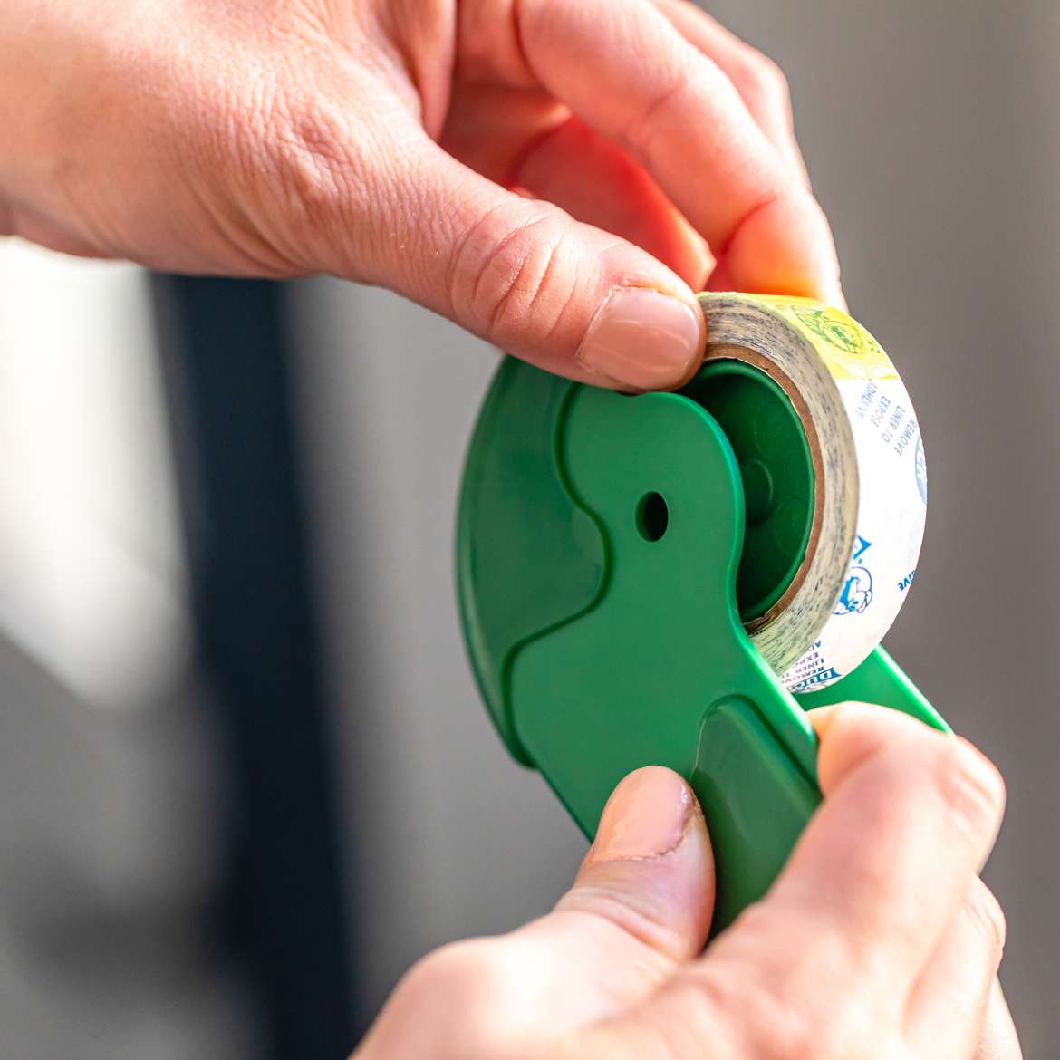 Duck® Brand Window Kit Tape Dispenser