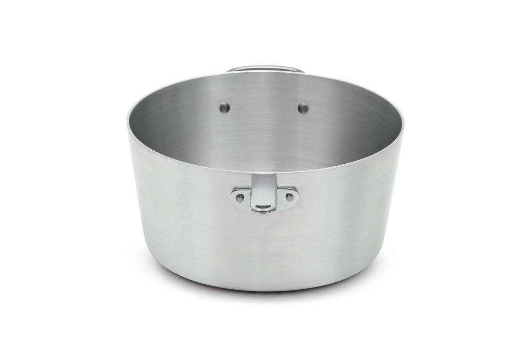 8 ½-quart Wear-Ever® tapered aluminum saucepan with natural finish and plated handle