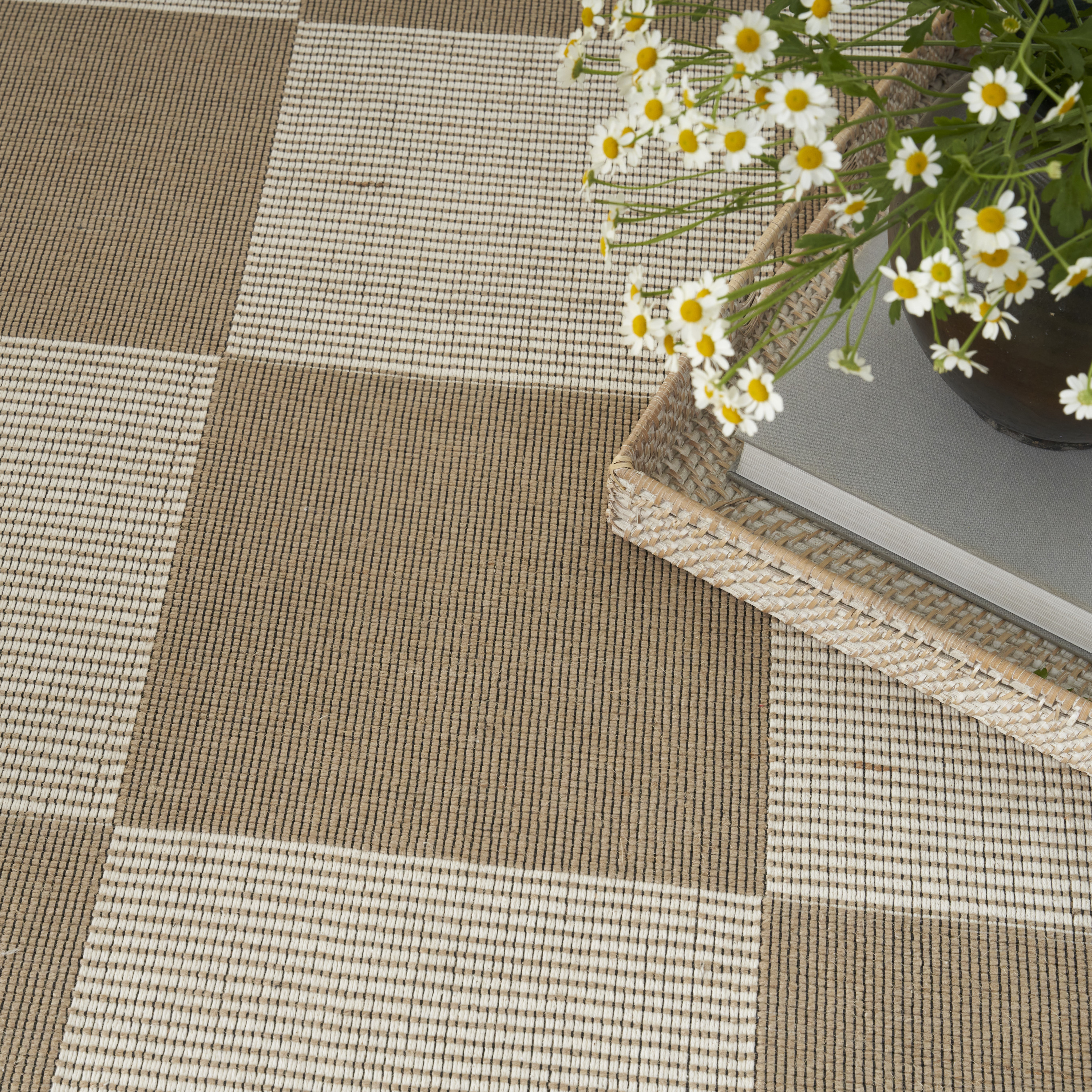 Nourison Washable Modern Jute 3'11" x 5'11" Natural Ivory Modern Indoor Rug