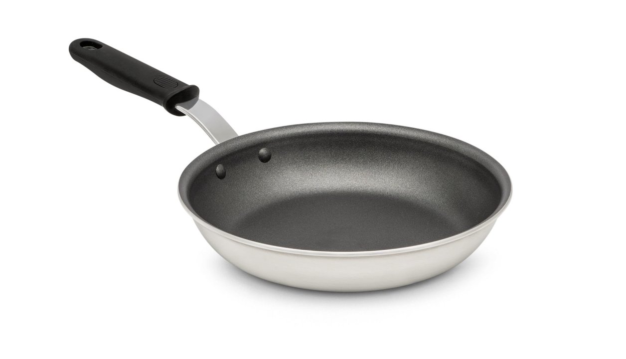 10-inch Wear-Ever® aluminum fry pan with PowerCoat2™ nonstick coating and silicone handle