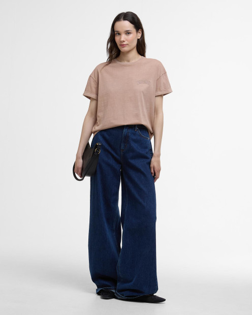 Sandgate Logo T-Shirt Praline