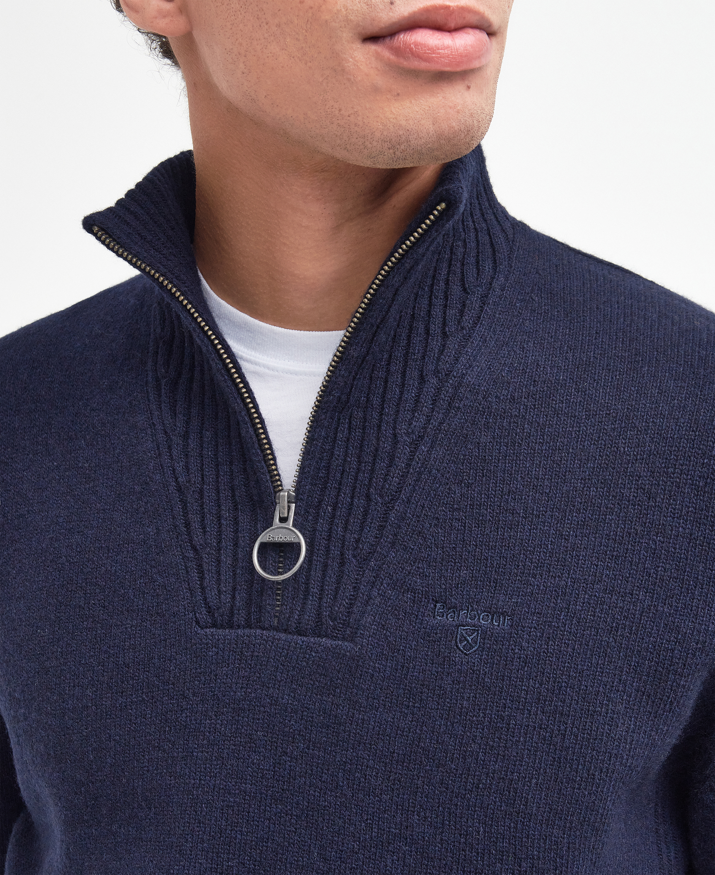 Maglione con mezza zip in lana d'agnello Essential image number 4