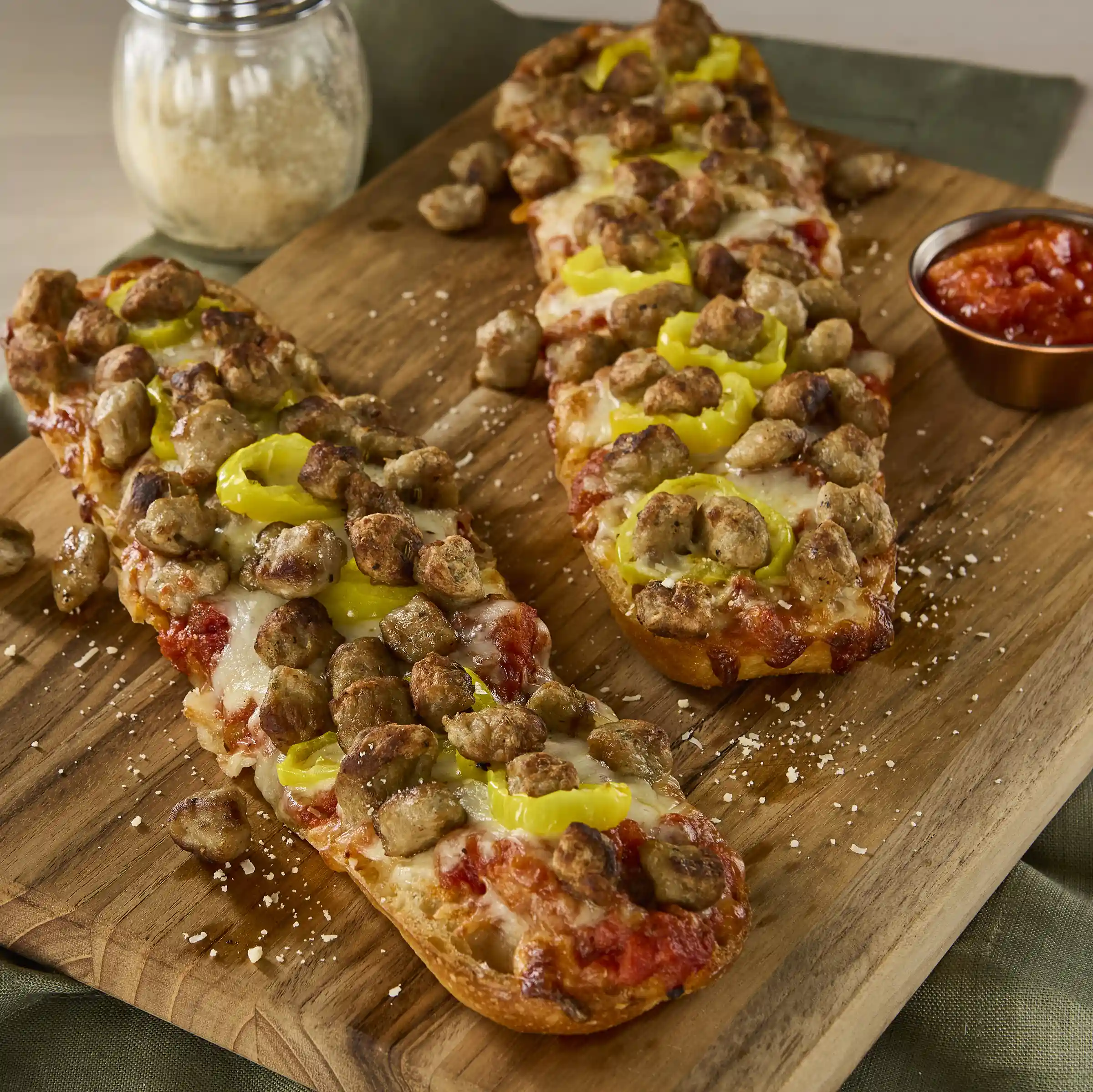 Hillshire Farm® All Natural* Italian Sausage, Large Chunk, Fully Cooked, 14 Pieces Per Ounce_image_2