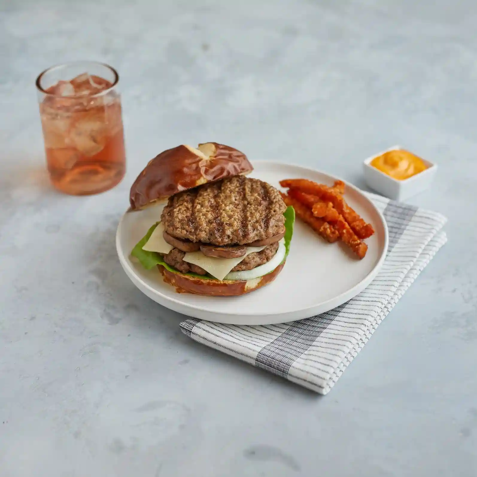 The Pub® Angus Chopped Beef Steak, 4 oz_image_1