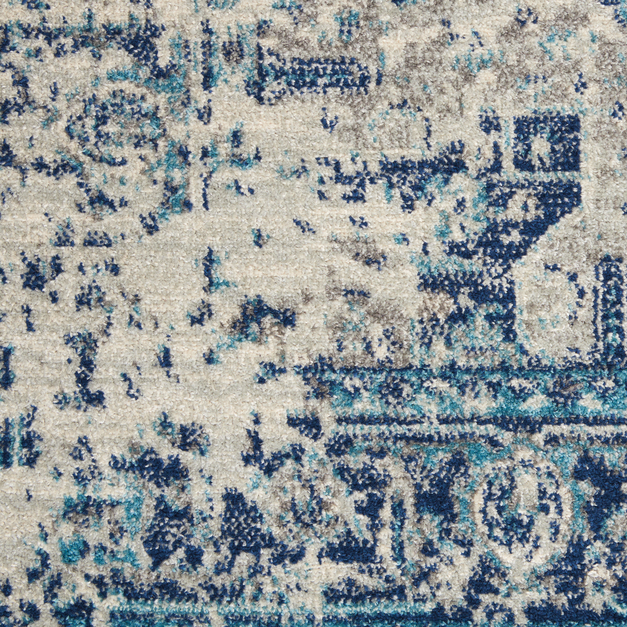 Nourison Tranquil 4' x 6' Ivory Light Blue Vintage Indoor Rug