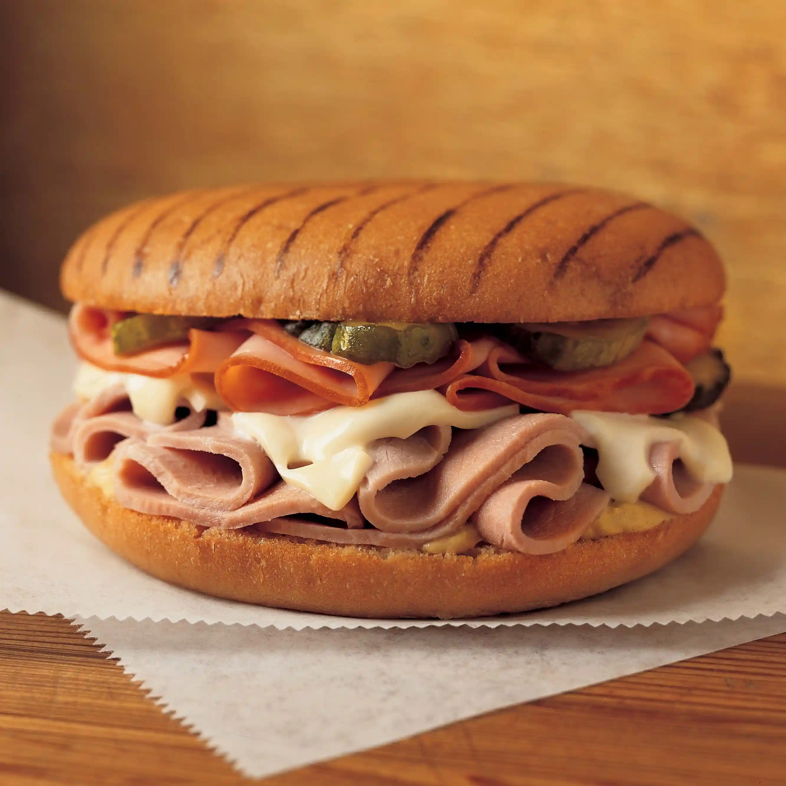 Hillshire Farm® Sliced Smoked Ham WA https://images.salsify.com/image/upload/s--NLZtiFcc--/q_25/x69hkpvftcseyj4bvejr.webp