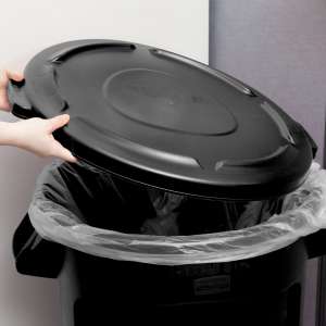 Rubbermaid Commercial, BRUTE Executive Series, Self-Draining, Round, Resin, 32 gal, Black, Receptacle Lid