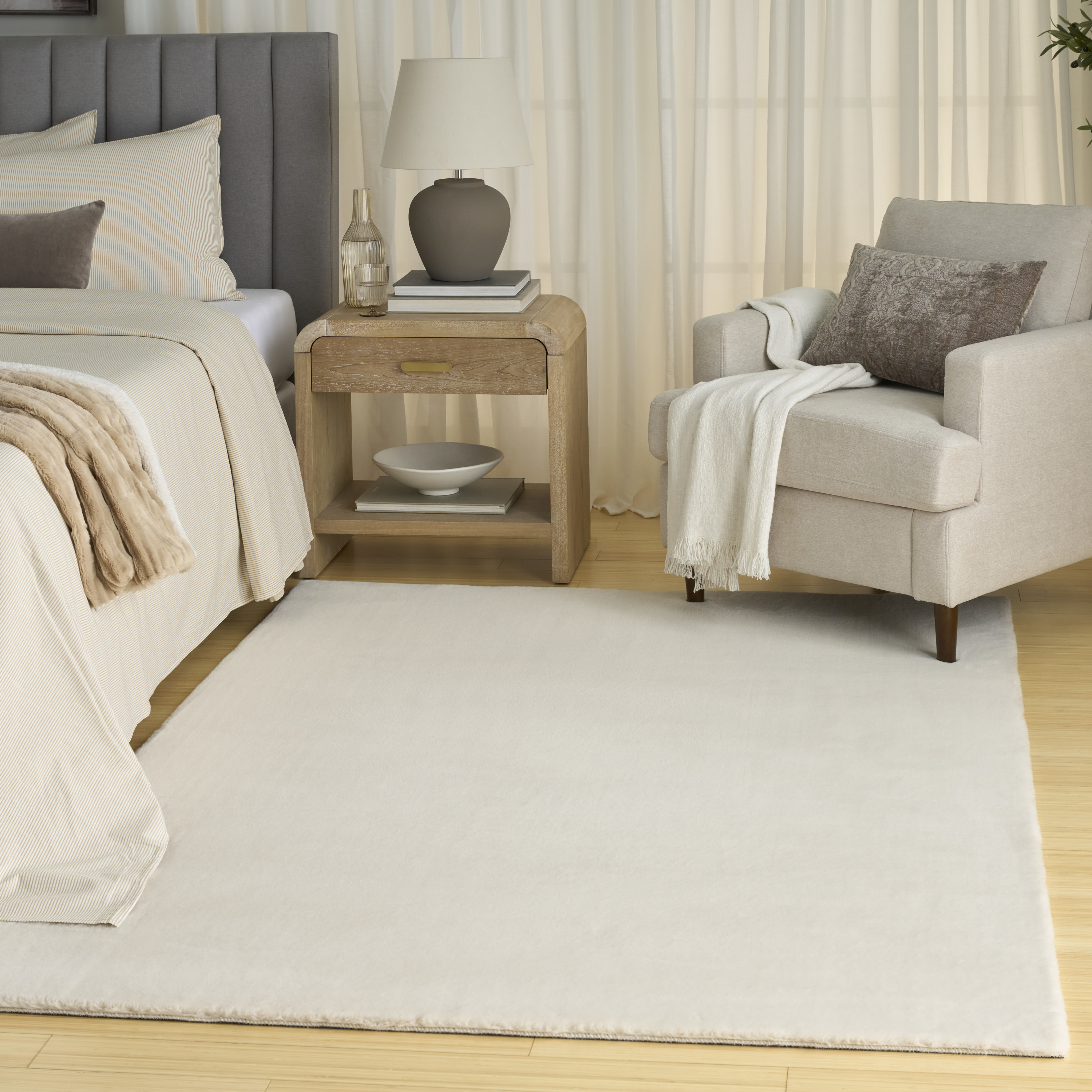 Nourison Soft Plush Rabbit Fur 4' x 6' Beige Contemporary Indoor Rug