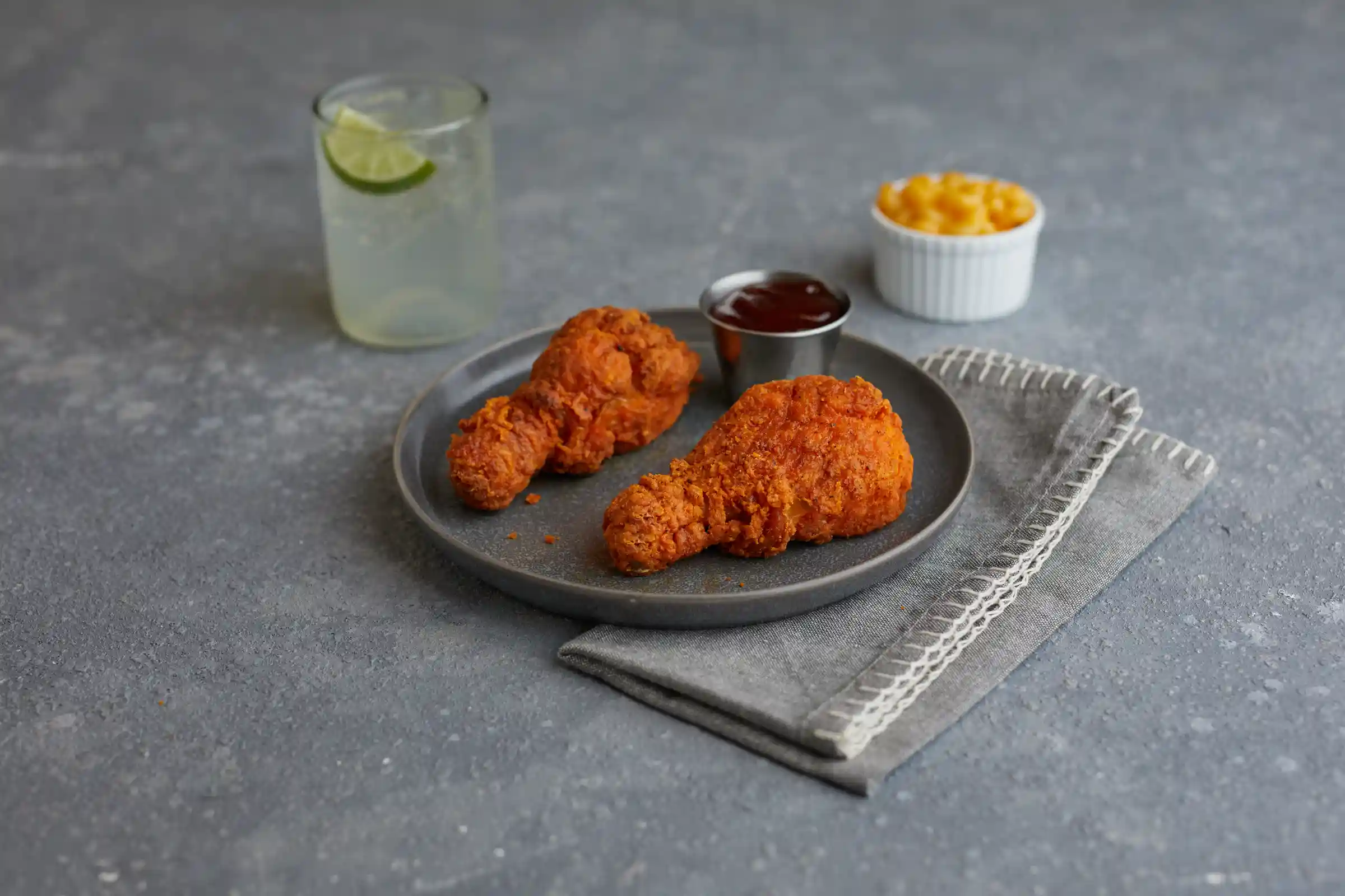 Tyson® Fully Cooked Breaded Hot & Spicy Chicken Drumsticks _image_01