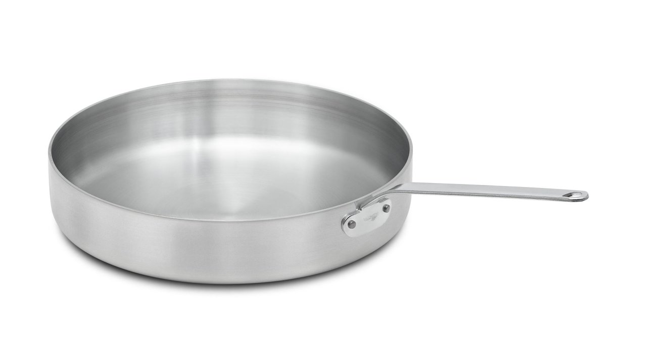 7 ½-quart Wear-Ever® aluminum sauté pan with natural finish and plated handle