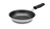 7-inch Tribute 3-ply fry pan with CeramiGuard® II nonstick coating and silicone handle
