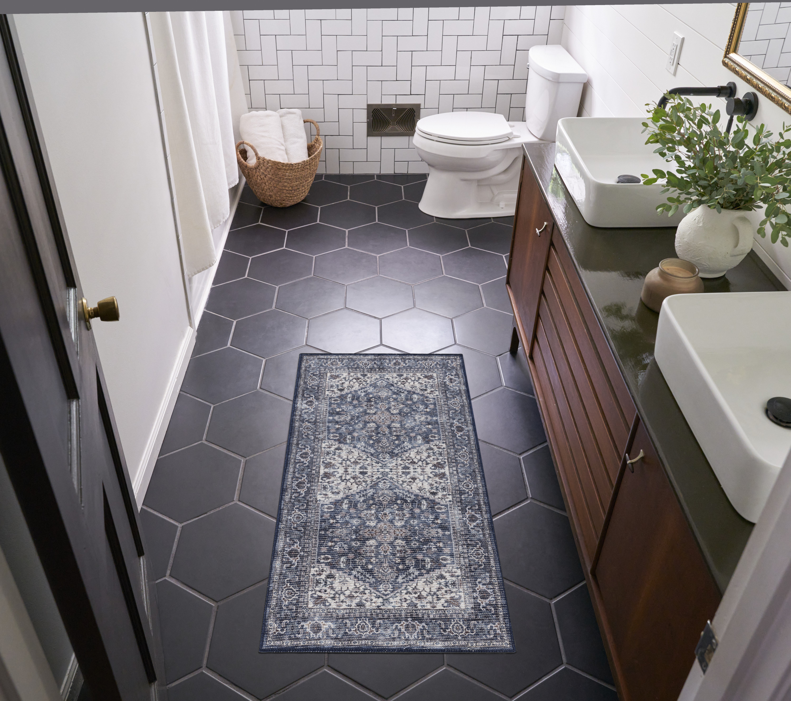 Nourison New Concept Washables 2' x 3'9" Navy Ivory Vintage Indoor Rug