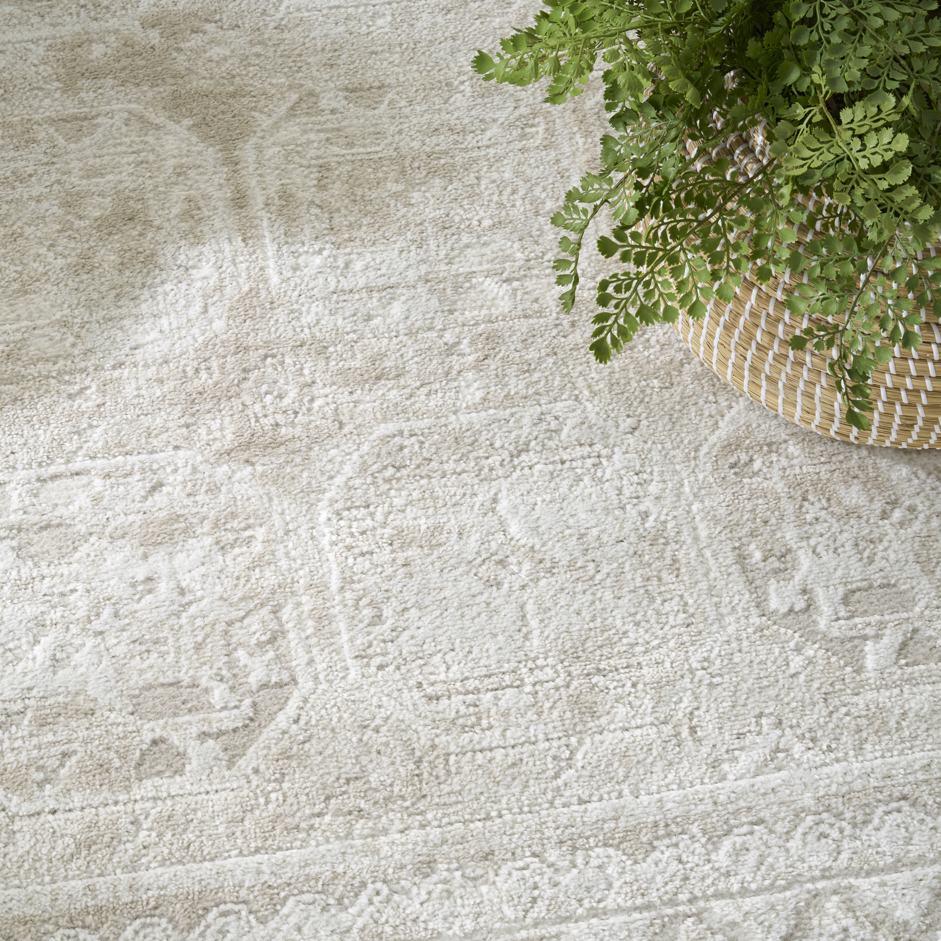Nourison Dekor 7'10" x 9'10" Ivory Beige Vintage Indoor Rug