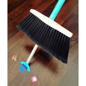 SweepEasy®, 12in, 2-in-1 Broom and Scraper, Nylon Bristles, Black
