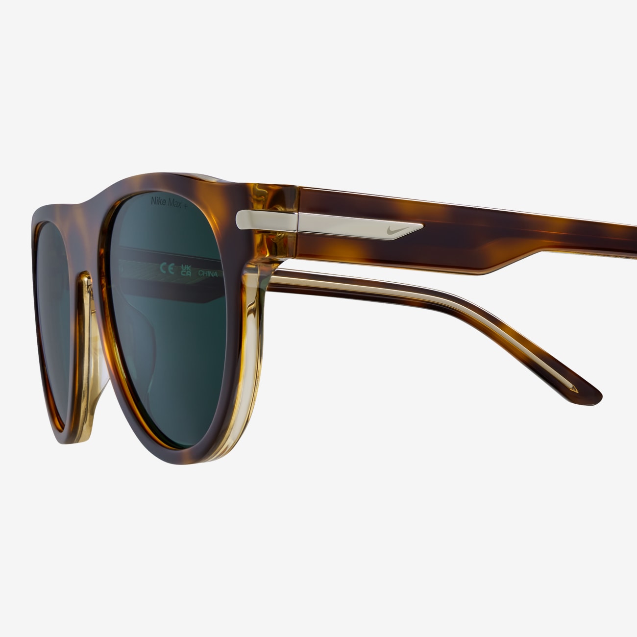 Nike Crescent III Style Image