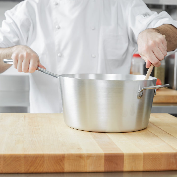7-quart Wear-Ever® tapered aluminum saucepan in natural finish with plated TriVent™ handle