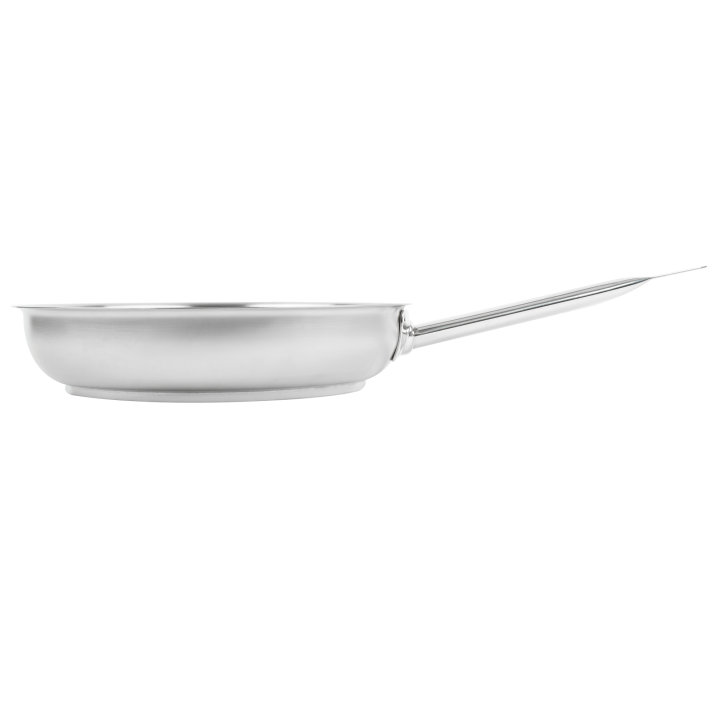 11-inch Centurion® frying pan in natural finish