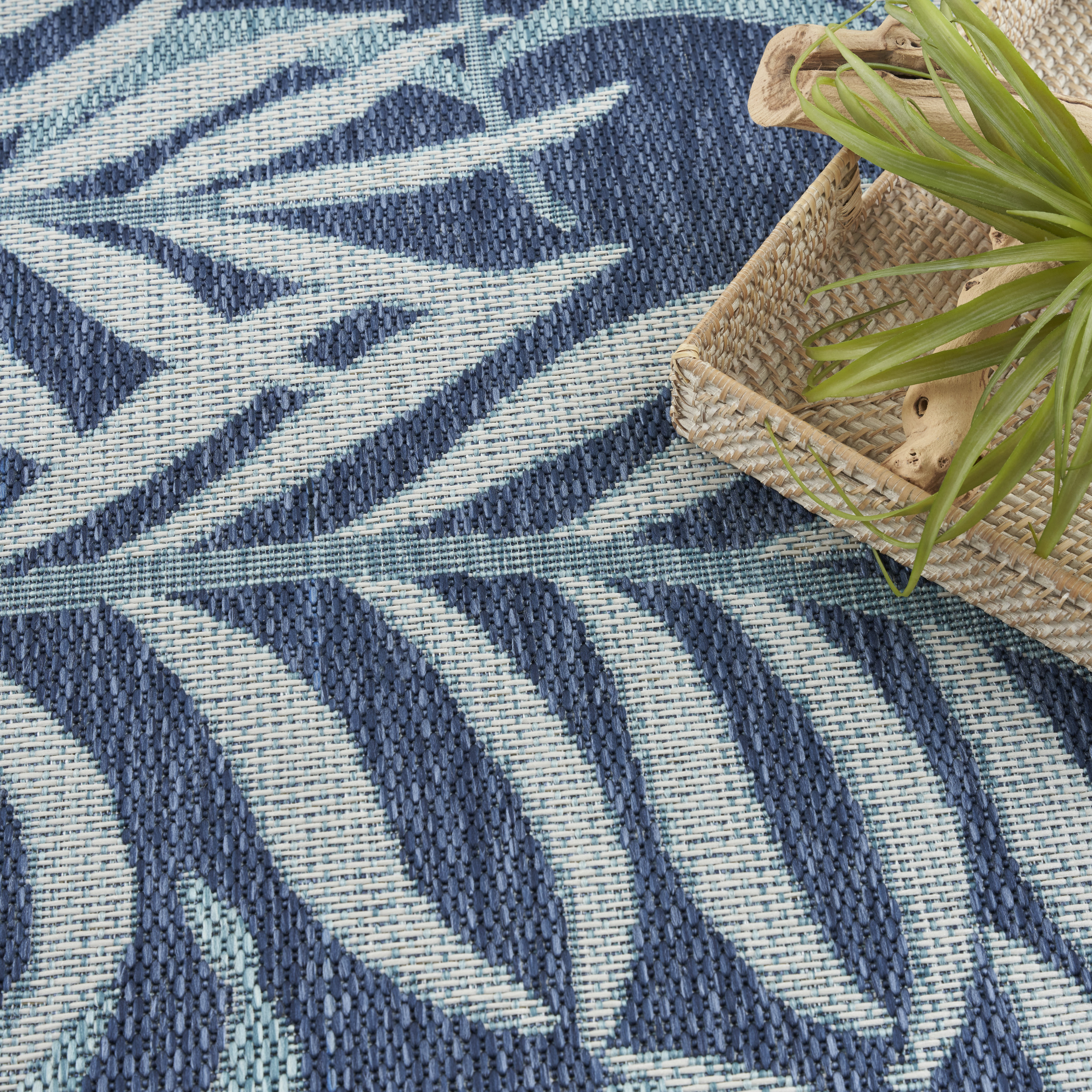 Nourison Garden Oasis 8' x 10' Navy Tropical Rug