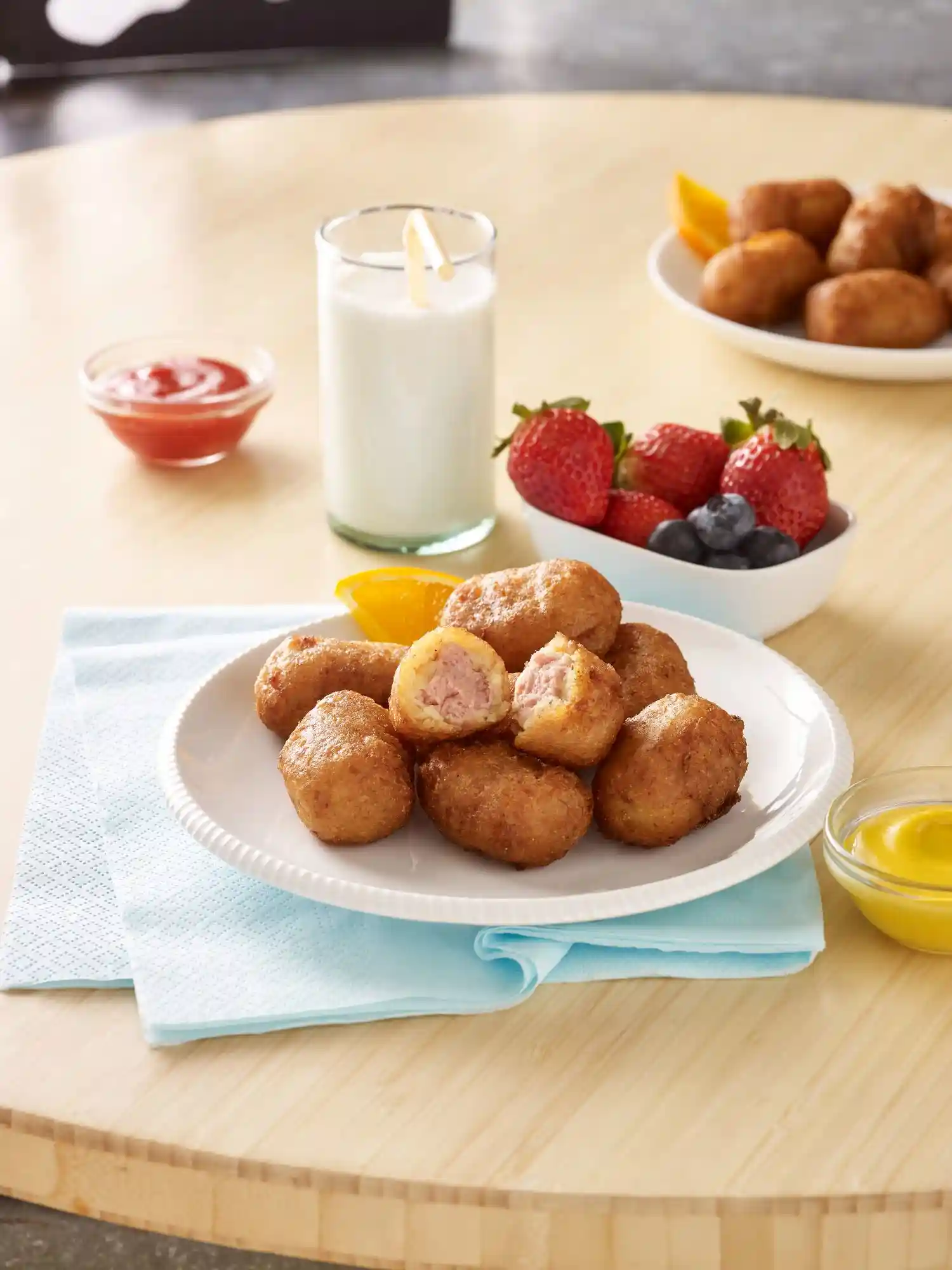 Tyson® Fully Cooked Whole Grain Breaded Mini Chicken Corn Dogs, CN, 0.67 oz. https://images.salsify.com/image/upload/s--PYUc0MZb--/q_25/g9vl5zcapaniwv8wpkwx.webp