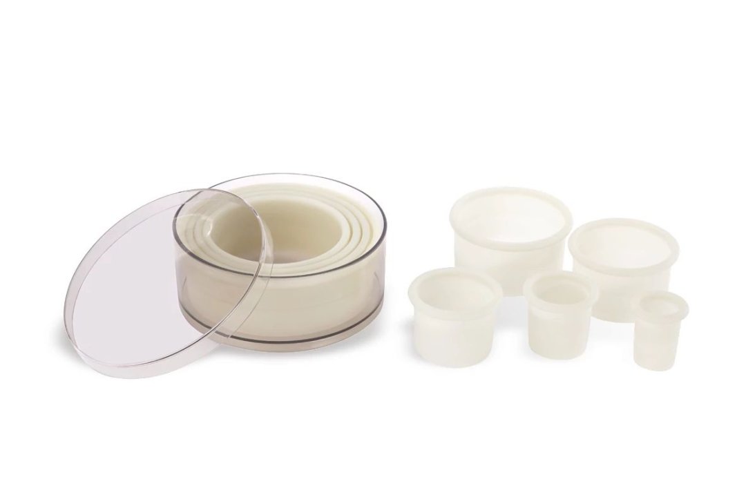 Caja 9 cortapastas redondos lisos poliglas