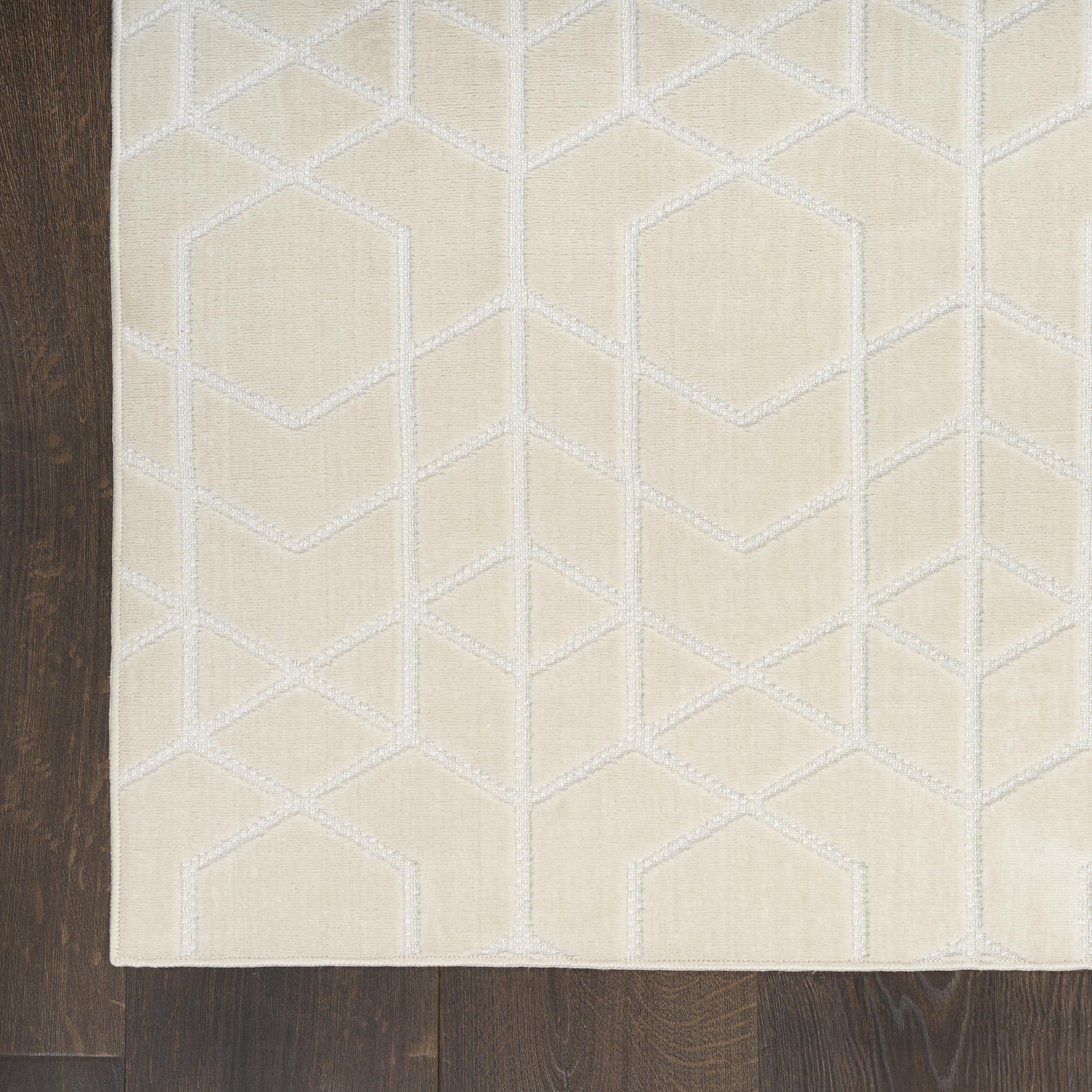 Nourison Washable Charm 4' x 6' Ivory Modern Indoor Rug