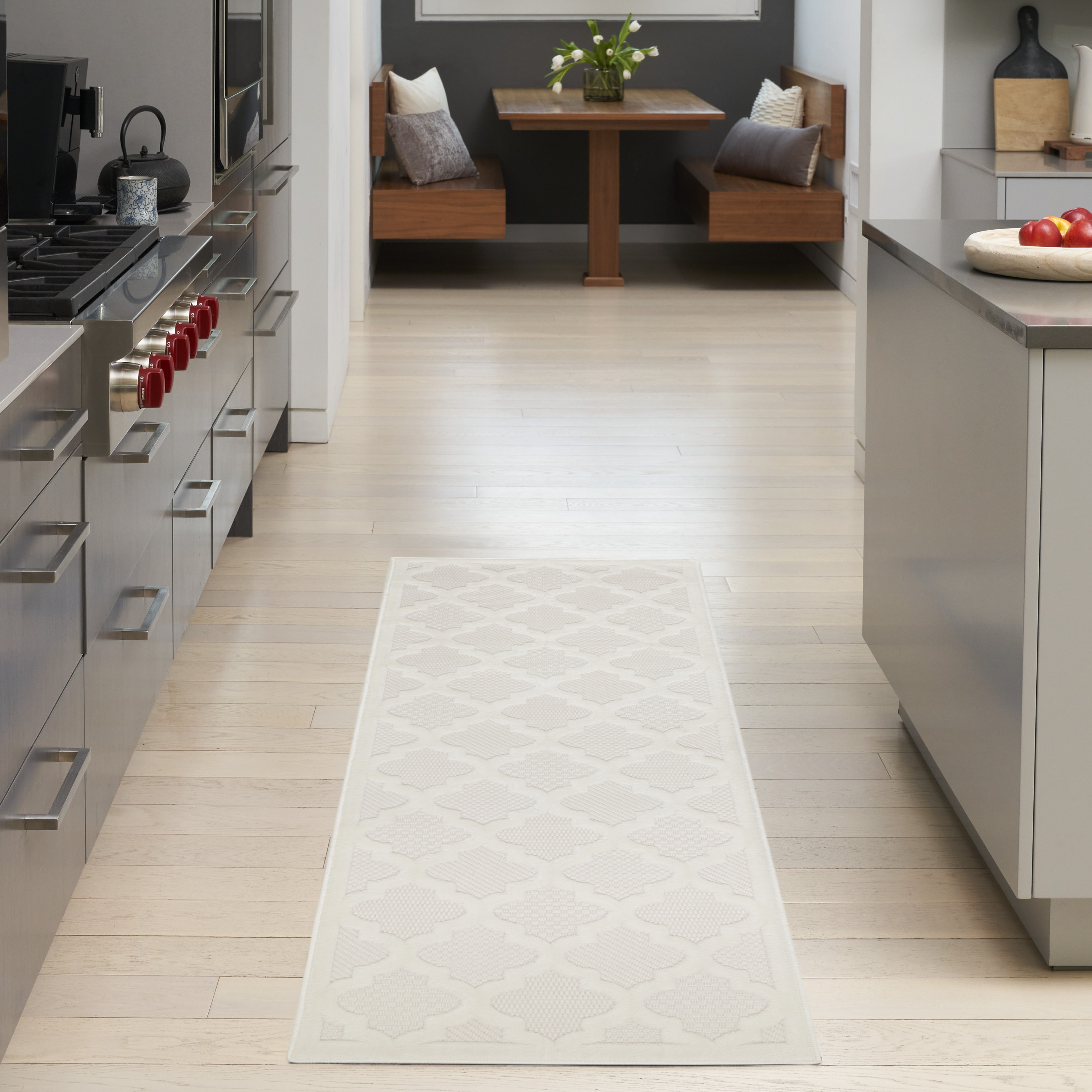 Nourison Easy Care 2' x 6' Ivory White Outdoor Rug