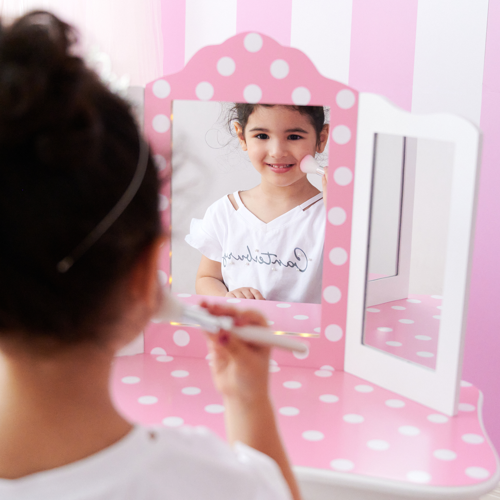 Dressing Table Vanity Set Mirror W/ LED Lights & Stool TD-11670FL by Teamson - Picture 6 of 12