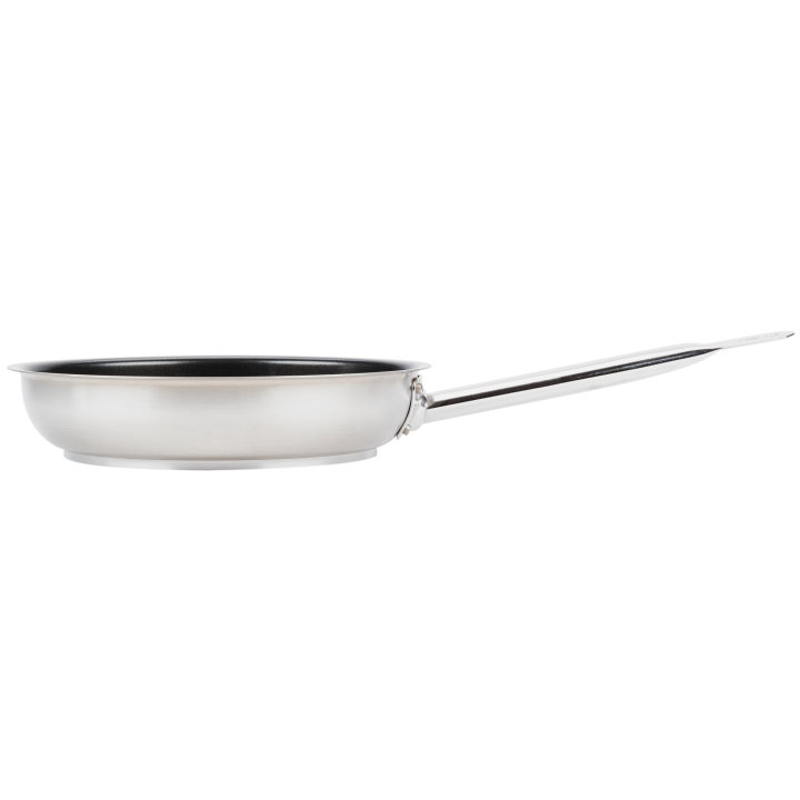 9 ½-inch Centurion® frying pan with nonstick coating