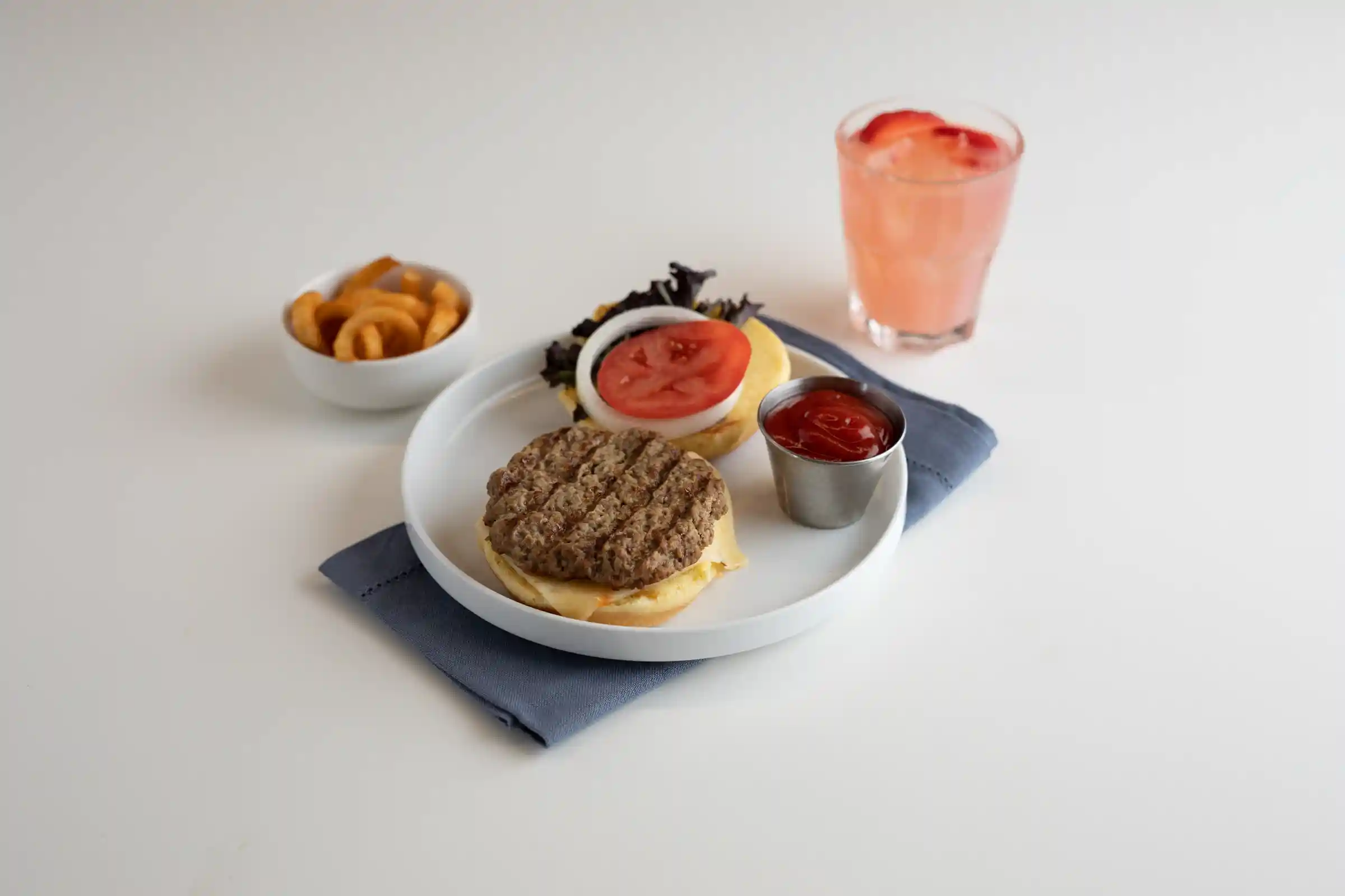 AdvancePierre™ Flame Grilled Beef Burger, 3.0 oz._image_01