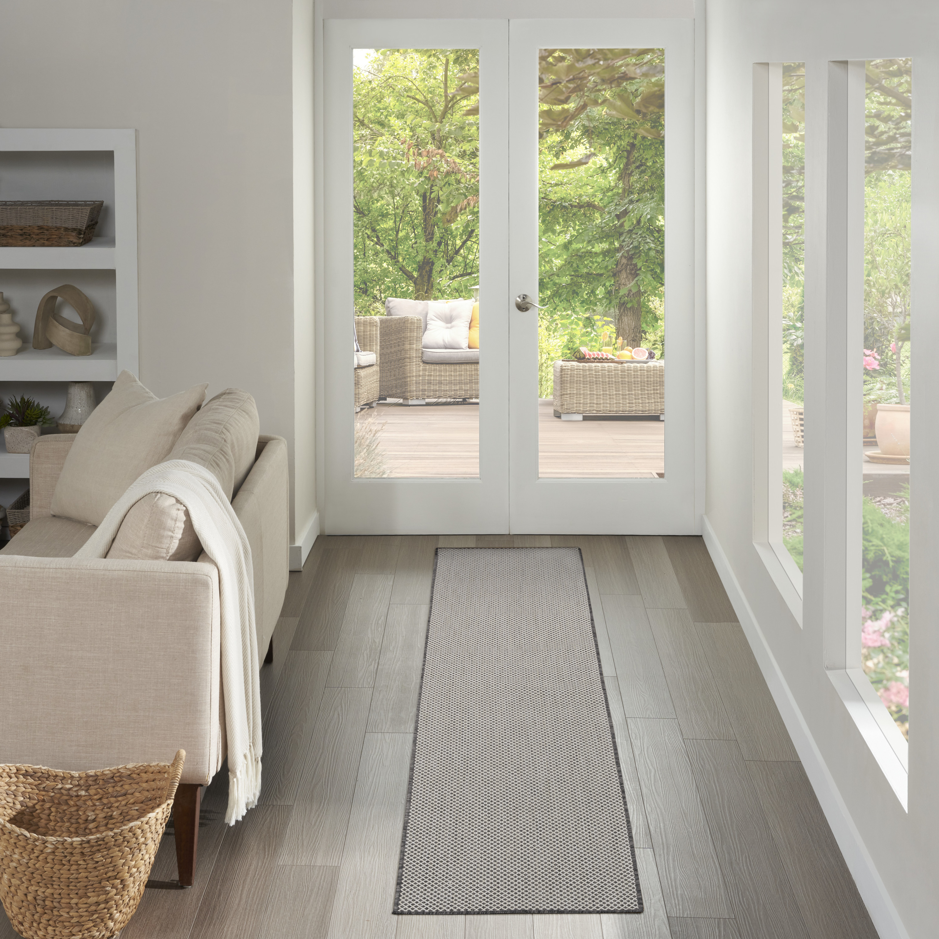 Nourison Courtyard 2'2" x 10' Ivory Charcoal Modern Rug