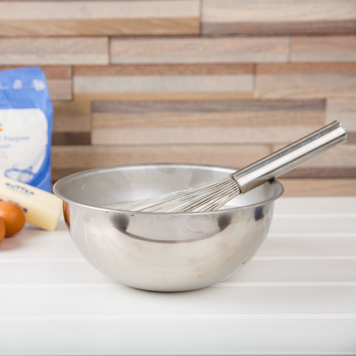 3-quart heavy-duty stainless steel mixing bowl