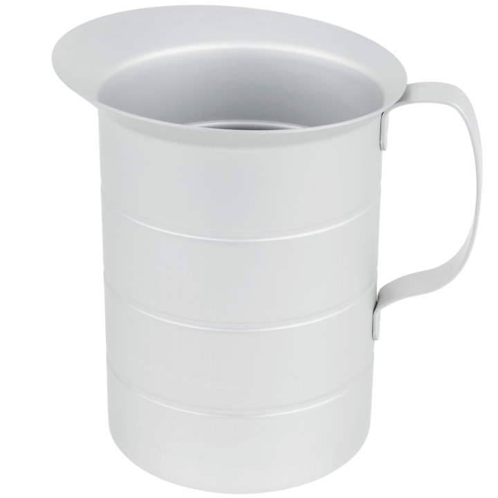 4-quart aluminum measuring cup