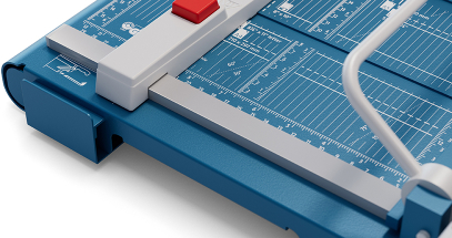 Metal bases provide a firm, stable worksurface and will never warp or crack.