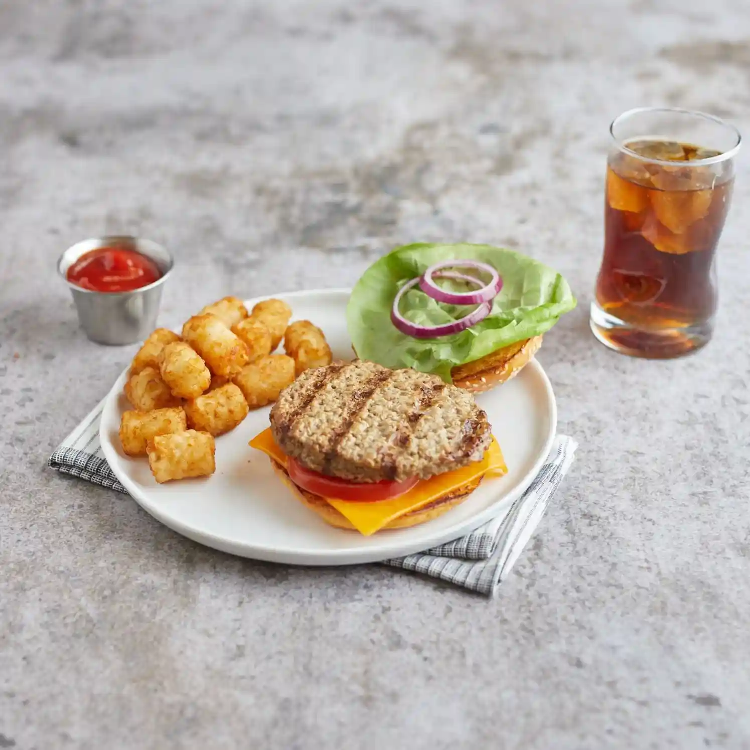 Certified Angus Beef® Brand The PUB® Flame Grilled Beef Steak Burger, 6 oz https://images.salsify.com/image/upload/s--zKnBBGMu--/q_25/rrpazxi1nb0abufk8ms6.webp