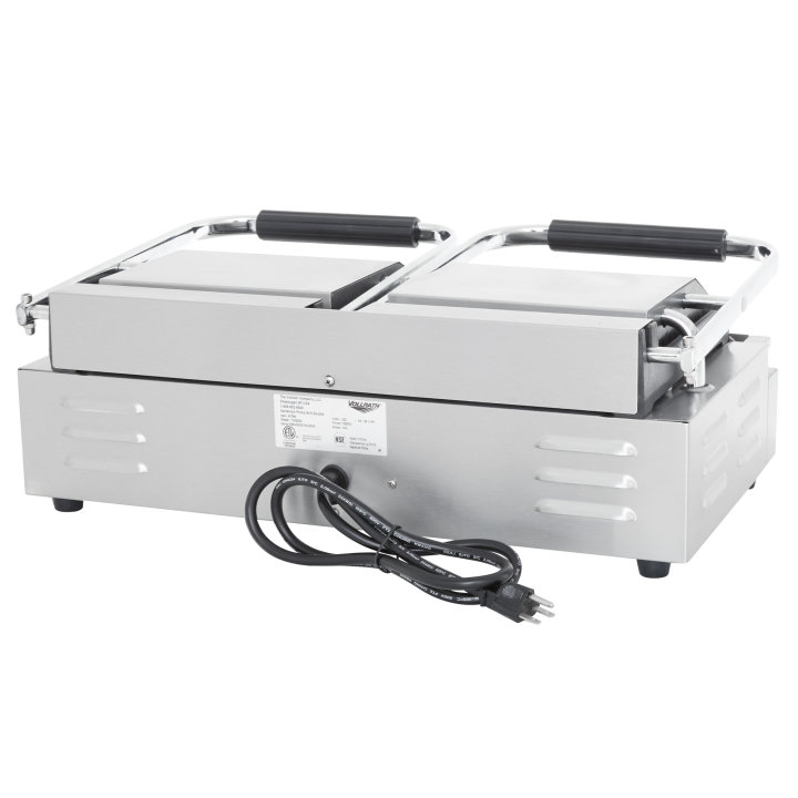 Double 208- to 240-volt Cayenne® sandwich press with panini-style, cast-iron plates