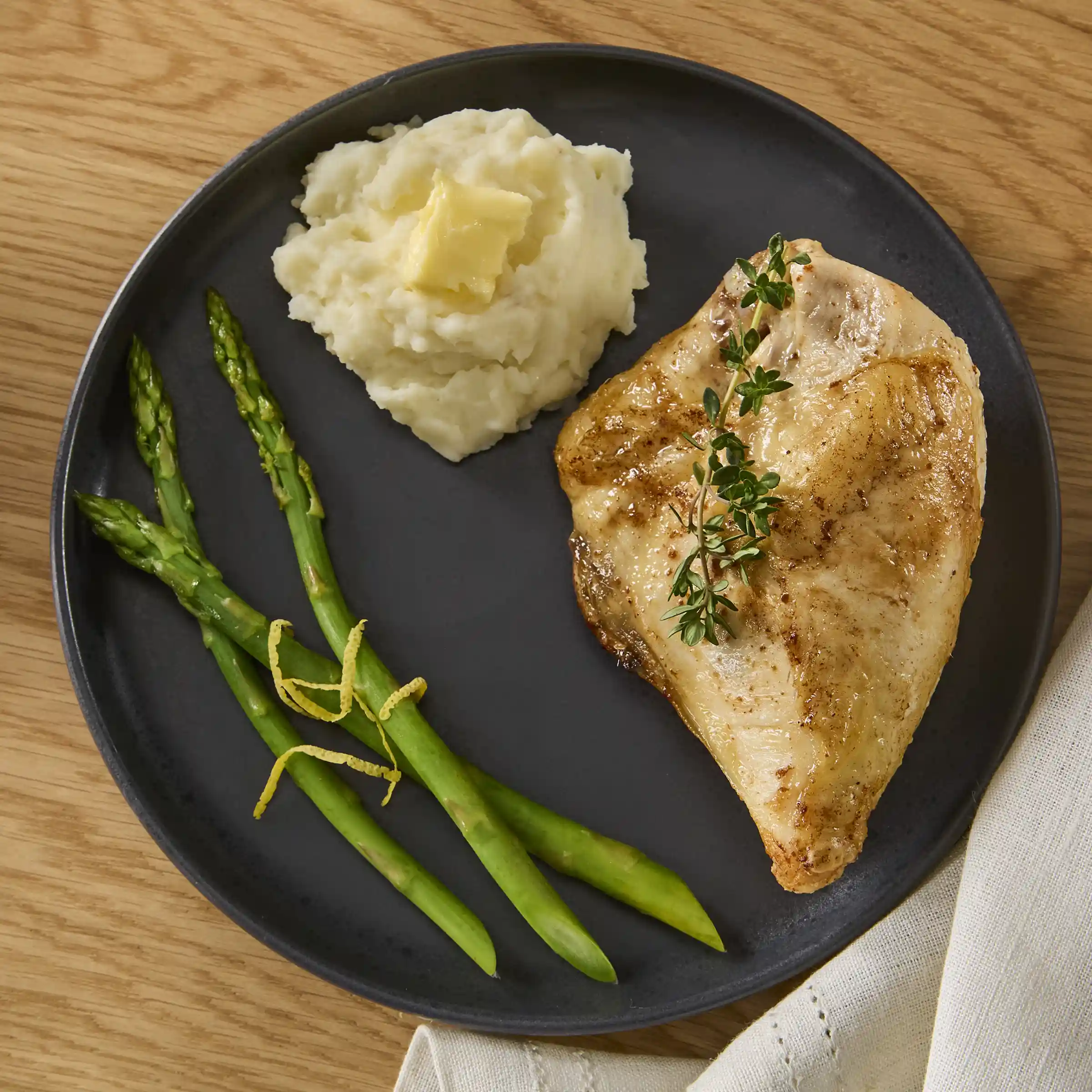 Tyson® All Natural* Uncooked Unbreaded IF Split Chicken Breasts  https://images.salsify.com/image/upload/s--Kb0__0fo--/q_25/006cae651fb24d4a85d6efb4be09c31e1e082500.webp