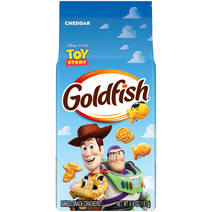 Toy Story Cheddar Baked Snack Crackers