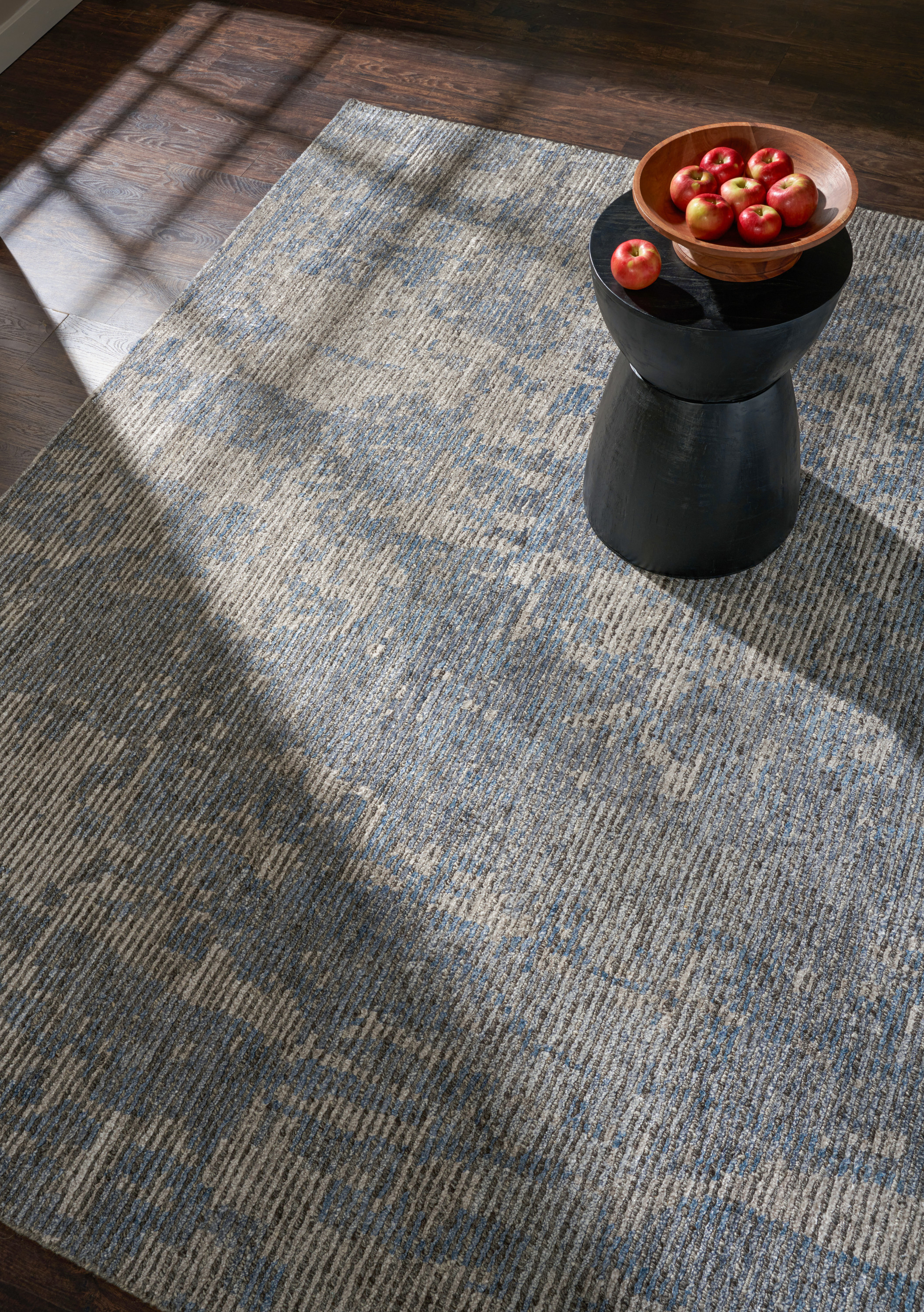 Nourison Ellora 7'9" x 9'9" Graphite Modern Indoor Rug