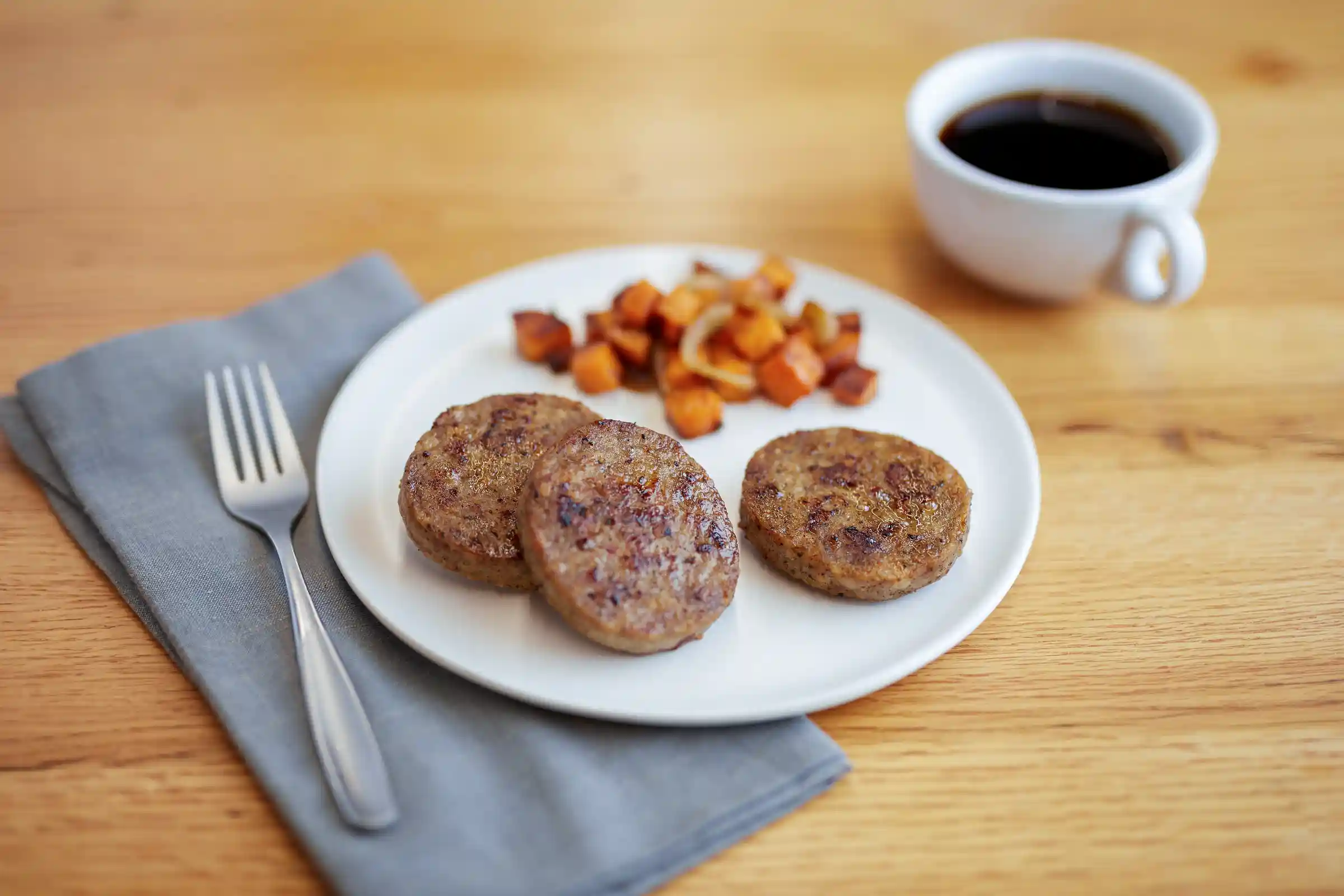 Jimmy Dean® Butcher's Recipe® Raw Pork Sausage Patties, 2.88 Inch, 2.0 oz https://images.salsify.com/image/upload/s--aK_l3zI3--/q_25/c32df381a03c8c446aaad717b5bd58064b7305bc.webp