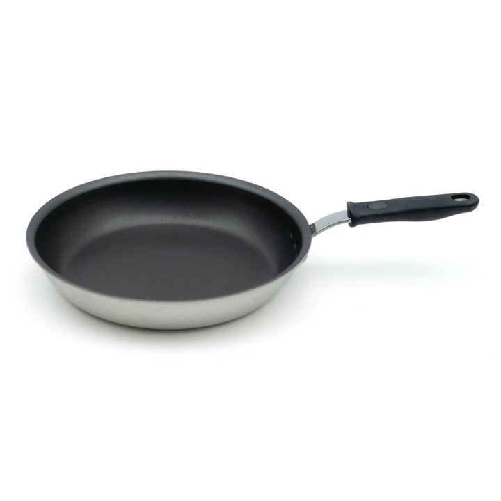 12-inch Wear-Ever® rivetless fry pan with CeramiGuard® II nonstick coating and silicone handle