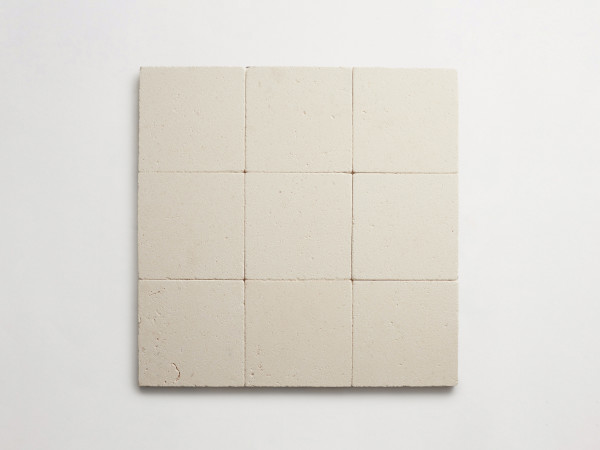 lapidary: girata | classique stout | white limestone | tumbled 