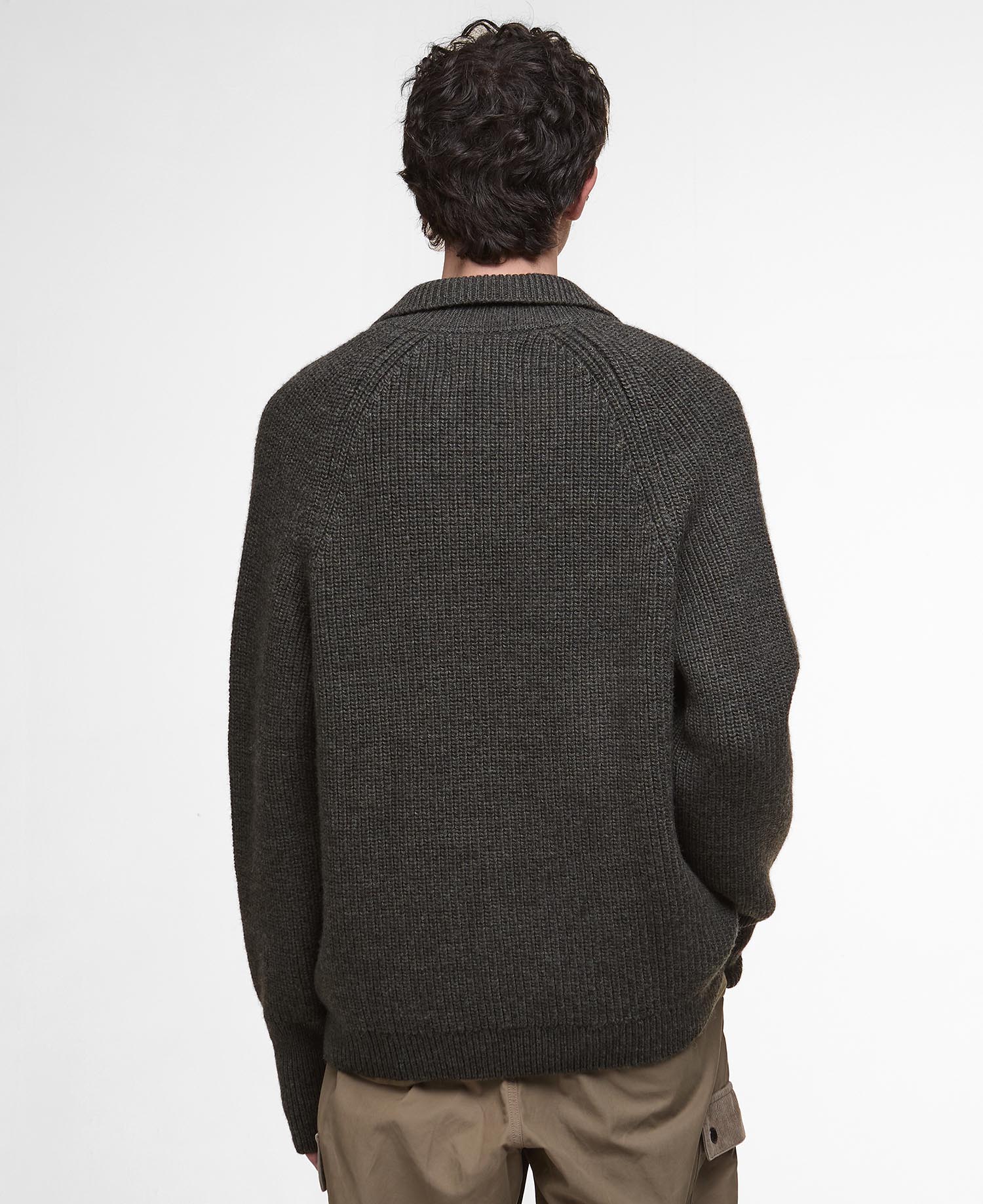 Cardigan lavorato con chiusura a zip Garthman image number 2