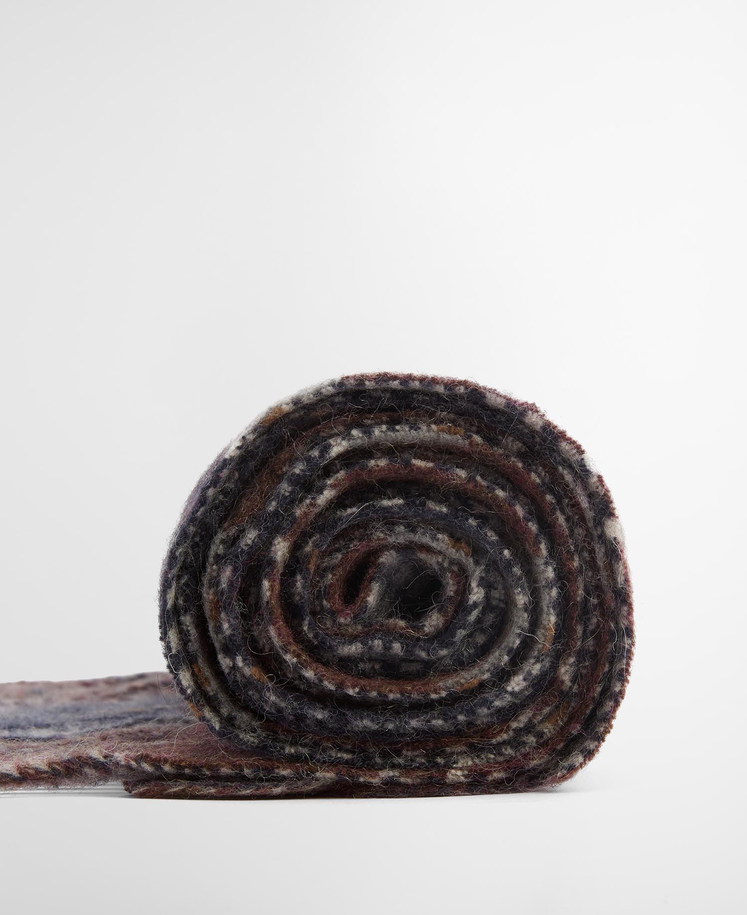 Dramside Reversible Lambswool Scarf image number 4
