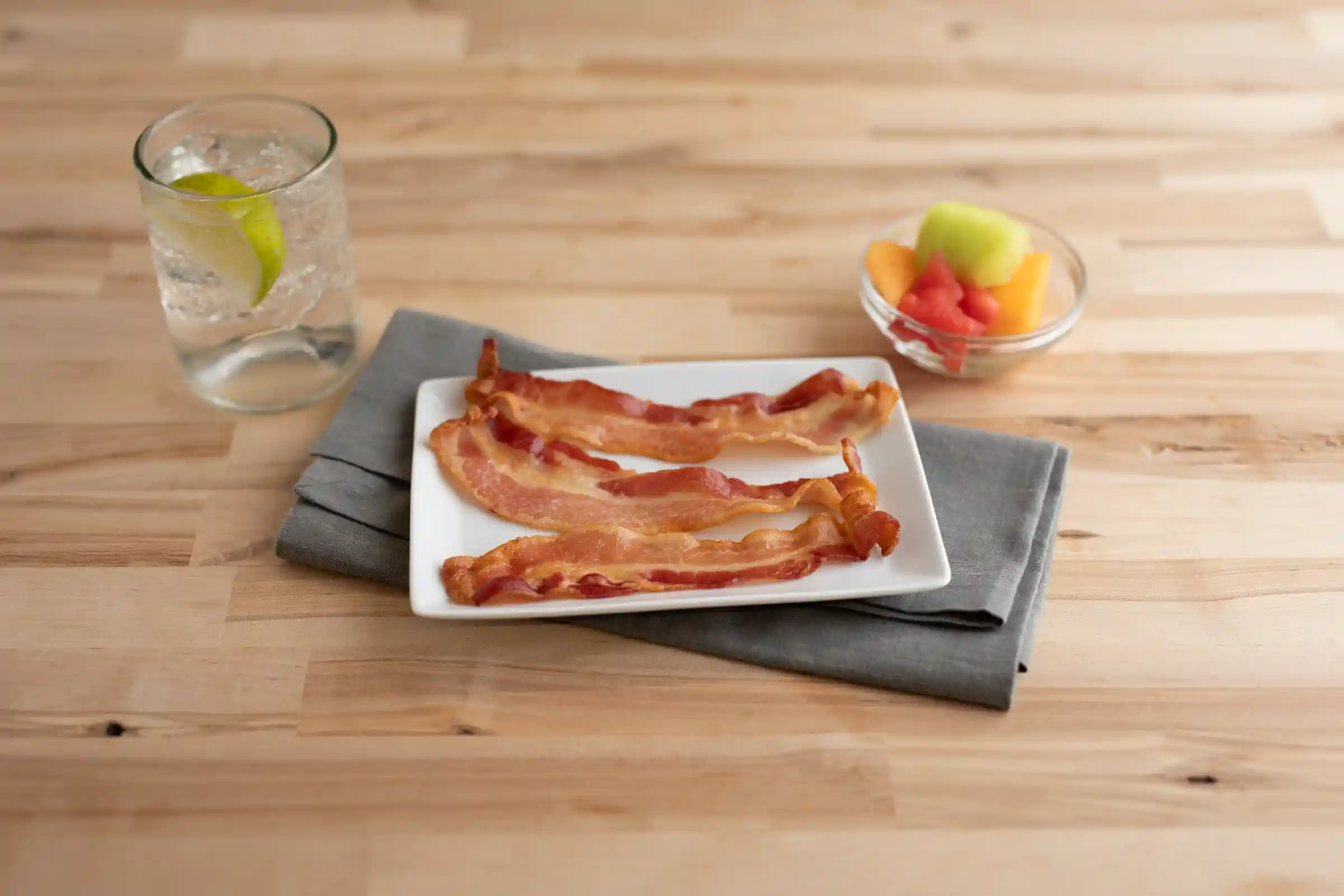 Wright® Brand Naturally Smoked Thick Sliced Bacon, Flat-Pack®, 10-14 Slices per Pound, Frozen_image_11