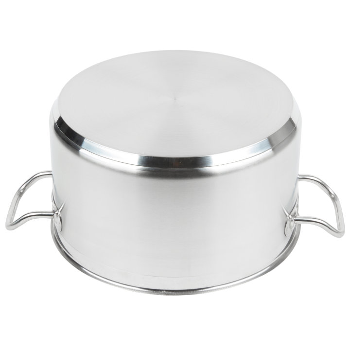 10-quart Optio™ sauce pot with low-domed cover