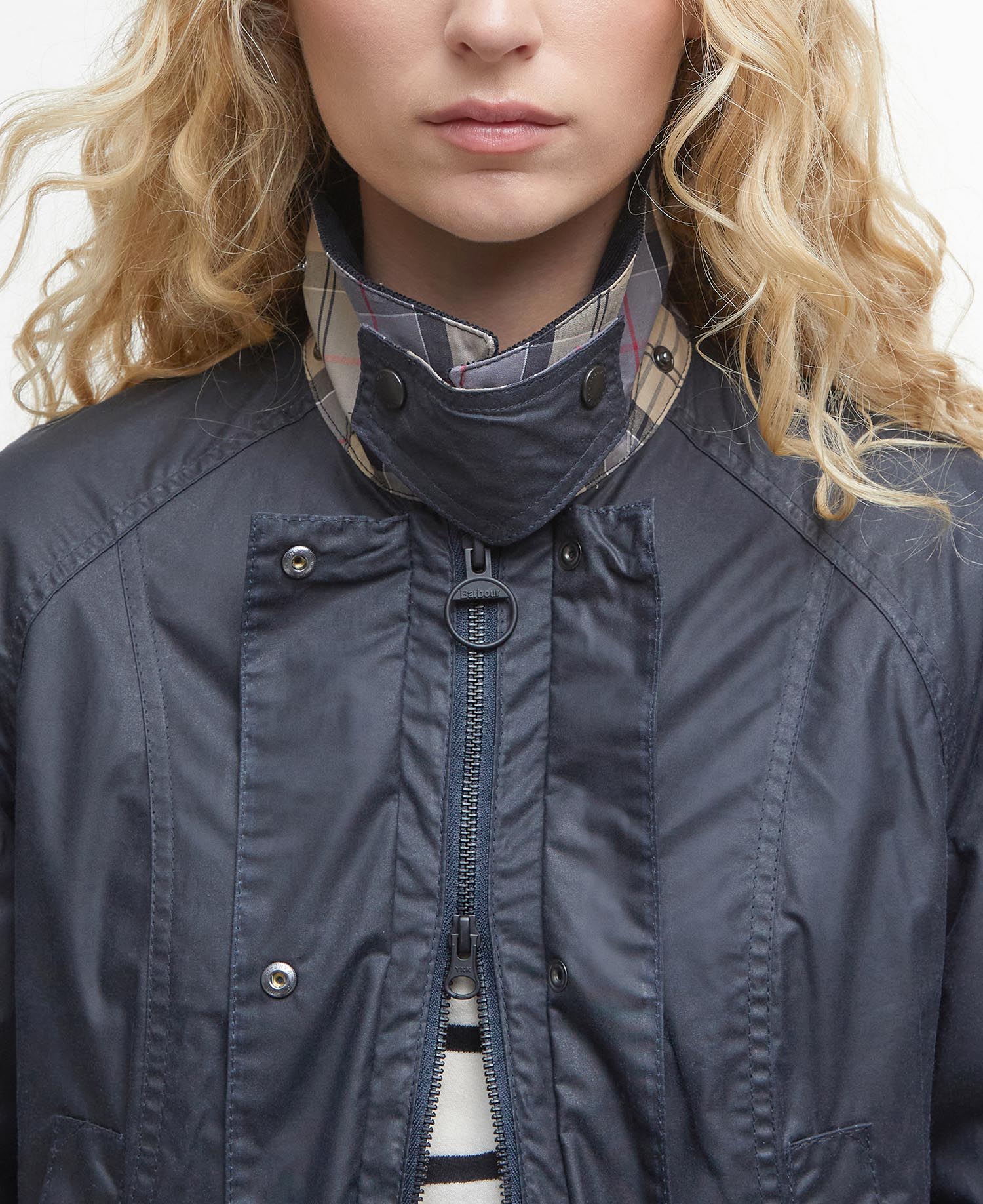 Lightweight Beadnell Waxed Jacket image number 3