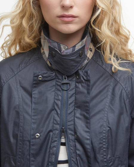 Lightweight Beadnell Waxed Jacket