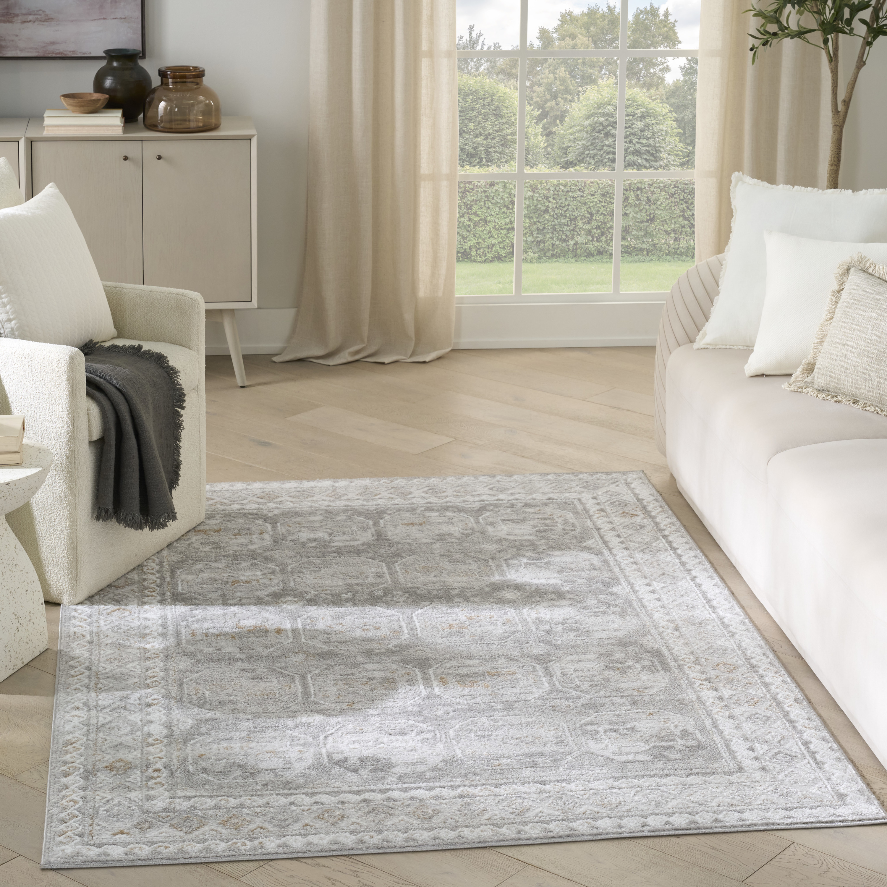 Nourison Dekor 4' x 6' Grey Vintage Indoor Rug