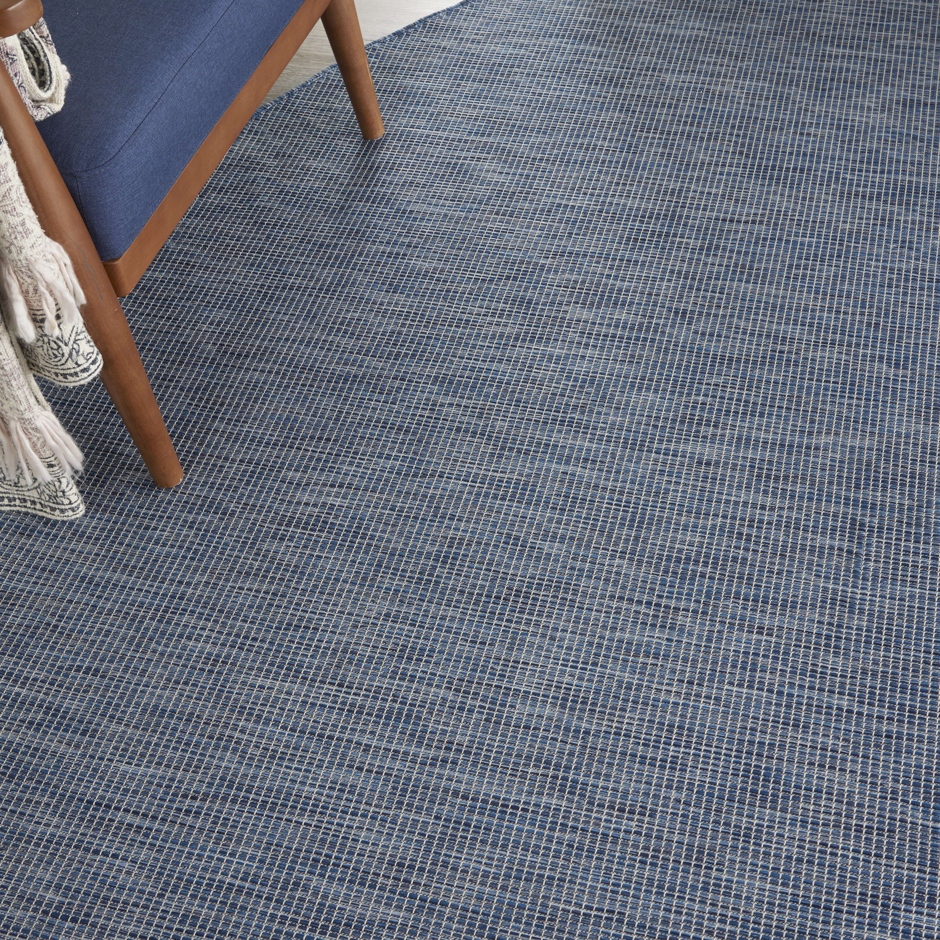 Nourison Positano 8' x Round Navy Blue Modern Rug
